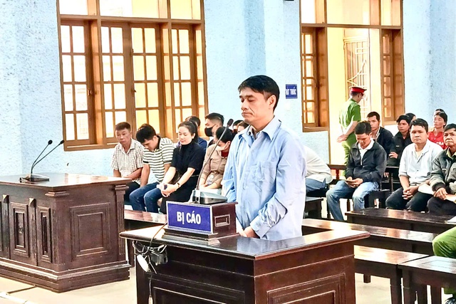 Cựu phó giám đốc ngân hàng lĩnh án 25 năm tù - Ảnh 1.