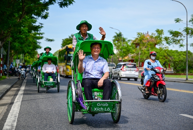 Xích lô Huế gia nhập Grab chấm dứt tình trạng 'hét giá" tùy tiện - Ảnh 4.