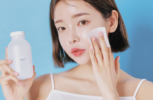 Rửa mặt cứ tưởng là sạch ai ngờ ‘kích hoạt’ lỗ chân lông to đùng! - Ảnh 3.