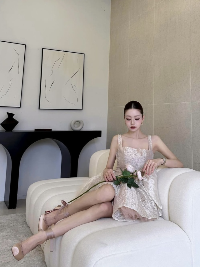 Giày ballet tạo nét cổ điển hòa cùng hơi thở hiện đại- Ảnh 4.
