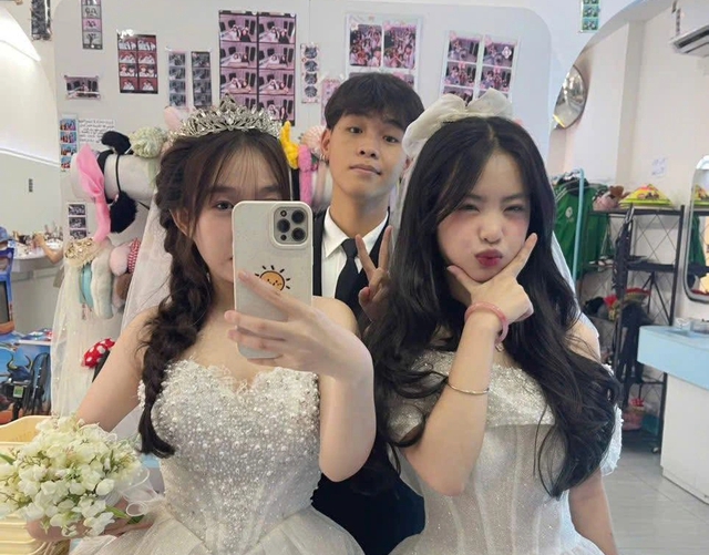 Chụp ảnh cưới tại photobooth: Trải nghiệm độc đáo cho Giới trẻ với chi phí tiết kiệm - Ảnh 3.
