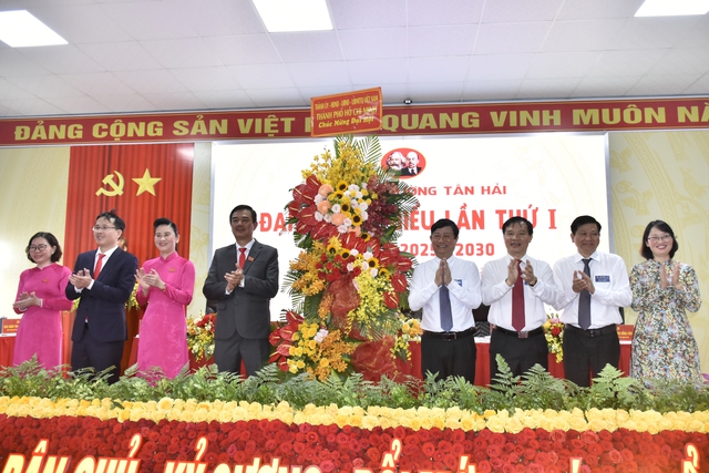 Chủ tịch HĐND TP.HCM Võ Văn Minh: Phường Tân Hải giảm sự phụ thuộc vào QL51- Ảnh 1.