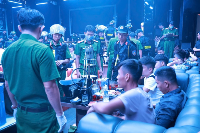 Quảng Trị: Kiểm tra 2 vũ trường, phát hiện 145 người dương tính ma túy- Ảnh 2.