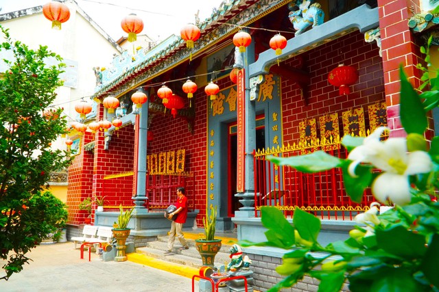 Độc đáo ngôi chùa cổ gần 130 năm tuổi ở bến Ninh Kiều- Ảnh 2. Độc đáo ngôi chùa cổ gần 130 năm tuổi ở bến Ninh Kiều- Ảnh 2.