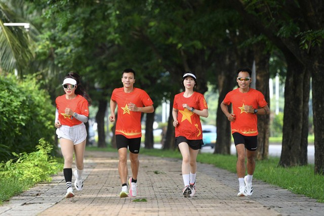 Gần 19.000 VĐV đăng k&yacute; giải chạy 'Việt Nam t&ocirc;i đ&oacute;' tr&ecirc;n cung đường đẹp như mơ- Ảnh 6.