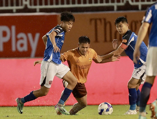 Khởi đầu vô vàn khó khăn của HAGL, V-League nóng từ vòng mở màn- Ảnh 1.