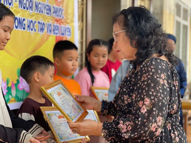 Chân dung nữ anh hùng thiện nguyện - Ảnh 2.