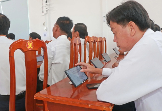 Cà Mau: Lần đầu tiên có Đảng bộ tổ chức đại hội 'không giấy'- Ảnh 3. Cà Mau: Lần đầu tiên có Đảng bộ tổ chức đại hội 'không giấy'- Ảnh 3.