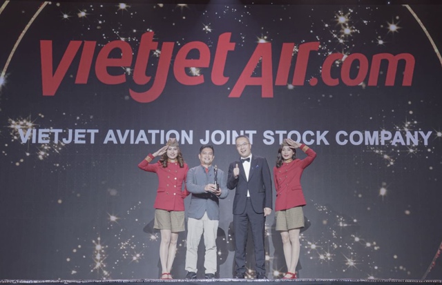 HR Asia Awards 2025 vinh danh Vietjet là 'Nơi làm việc tốt nhất Châu Á'- Ảnh 3. HR Asia Awards 2025 vinh danh Vietjet là 'Nơi làm việc tốt nhất Châu Á'- Ảnh 3.