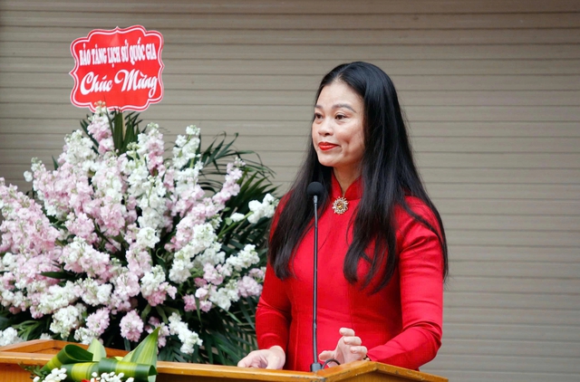 Gắn biển ngôi nhà nơi Chủ tịch Hồ Chí Minh viết Bản Tuyên ngôn độc lập - Ảnh 2.