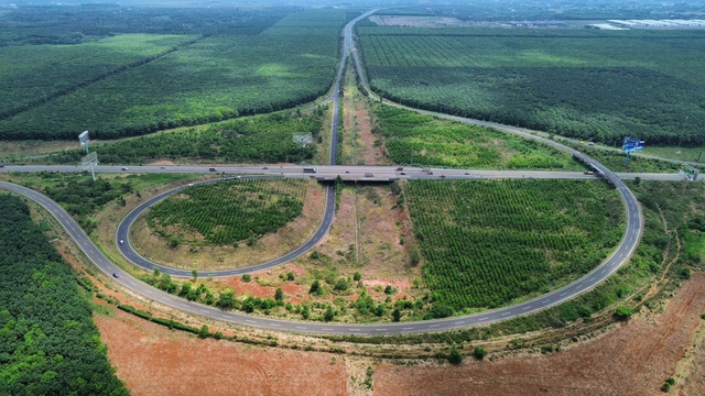 Chuẩn bị khởi công cao tốc Dầu Giây - Tân Phú và mở rộng cao tốc TP.HCM - Long Thành- Ảnh 1. Chuẩn bị khởi công cao tốc Dầu Giây - Tân Phú và mở rộng cao tốc TP.HCM - Long Thành- Ảnh 1.