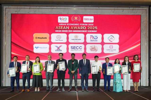 Saigontourist Group vinh dự nhận nhiều giải thưởng tại Diễn đàn Kinh tế ASEAN 2025 - Ảnh 2.
