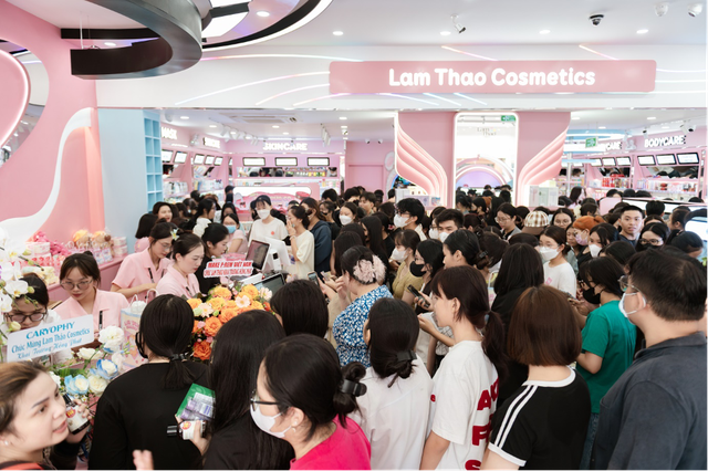 Khi mua mỹ phẩm kh&ocirc;ng chỉ l&agrave; chọn sản phẩm m&agrave; l&agrave; chọn nơi để tin tưởng- Ảnh 2.