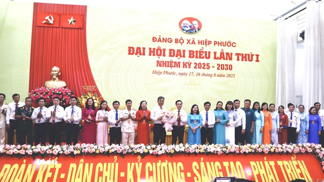 Phó bí thư Thành ủy TP.HCM: Hiệp Phước cần phát huy tiềm năng kinh tế ven sông - Ảnh 1.