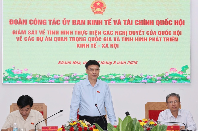 Phó chủ tịch Quốc hội kiểm tra tiến độ hai cao tốc trọng  tại Khánh Hòa - Ảnh 3.