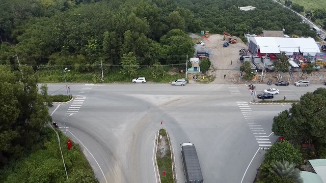 TP.HCM: Khởi c&ocirc;ng n&acirc;ng cấp mở rộng đường ĐT.748 v&agrave; x&acirc;y dựng hầm chui quốc lộ 13 - Ảnh 4.