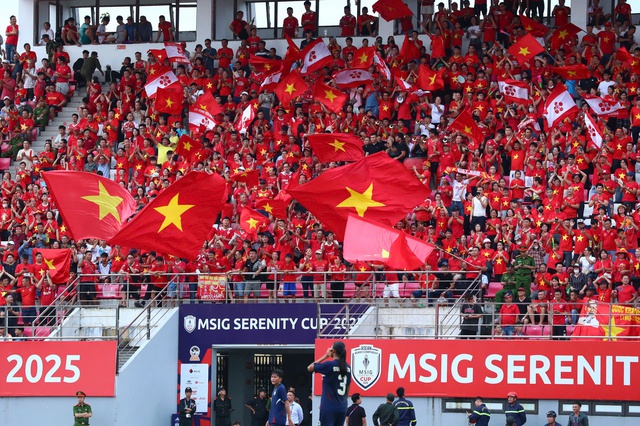 Hàng công ghi bàn đẳng cấp thắng Thái Lan, đội tuyển nữ Việt Nam giành HCĐ: VFF thưởng 600 triệu đồng- Ảnh 3. Hàng công ghi bàn đẳng cấp thắng Thái Lan, đội tuyển nữ Việt Nam giành HCĐ: VFF thưởng 600 triệu đồng- Ảnh 3.