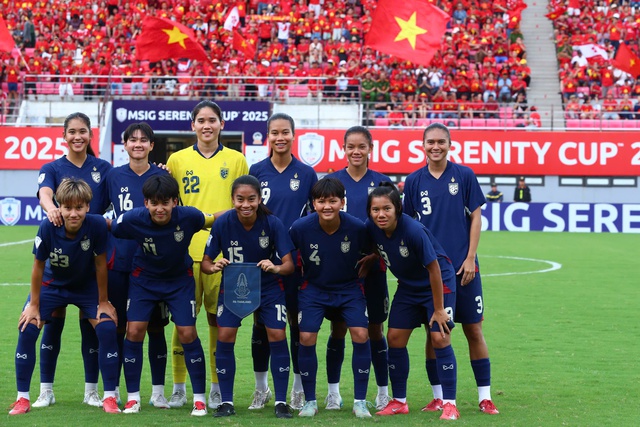 Hàng công ghi bàn đẳng cấp thắng Thái Lan, đội tuyển nữ Việt Nam giành HCĐ: VFF thưởng 600 triệu đồng- Ảnh 2. Hàng công ghi bàn đẳng cấp thắng Thái Lan, đội tuyển nữ Việt Nam giành HCĐ: VFF thưởng 600 triệu đồng- Ảnh 2.