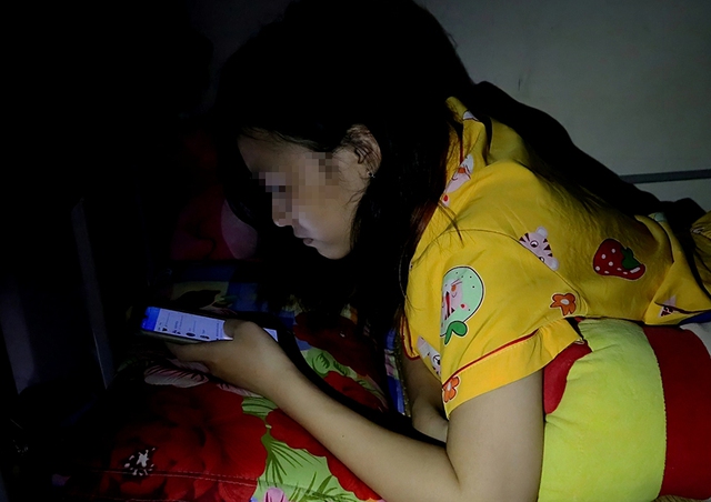 'Cái bẫy dễ sập' khi sống một mình - Ảnh 2.