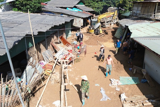 Khẩn trương khắc phục hậu quả sau lũ qu&eacute;t ở Điện Bi&ecirc;n - Ảnh 2.