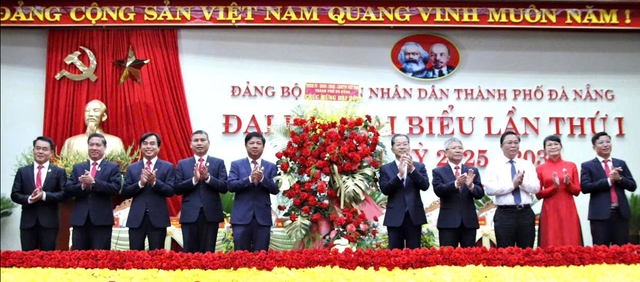 Bí thư Thành ủy Đà Nẵng: ‘Lãnh đạo phải là người quyết đoán trước các khó khăn’ - Ảnh 5.