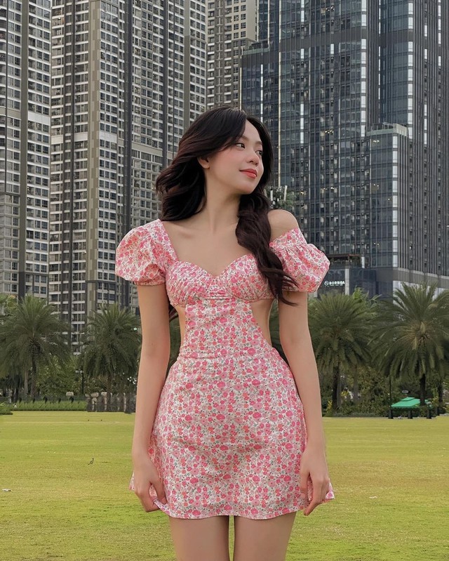 Phong cách nàng thơ dịu dàng với váy hoa nhí- Ảnh 7.