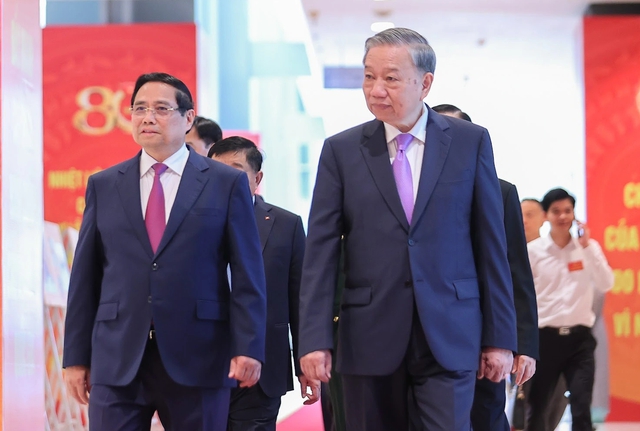 Thủ tướng: 80 năm Ch&iacute;nh phủ v&igrave; nước, v&igrave; d&acirc;n- Ảnh 1.