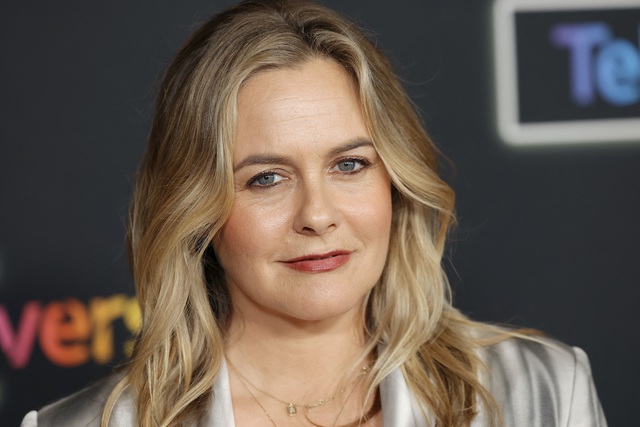 

Alicia Silverstone từng thấy không vui khi diễn xuất và tạm gác lại sự nghiệp rực rỡ ở Hollywood  