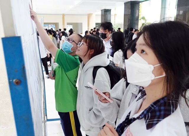 Nhiều trường ĐH dời lịch công bố điểm chuẩn sang 22.8 - Ảnh 1.