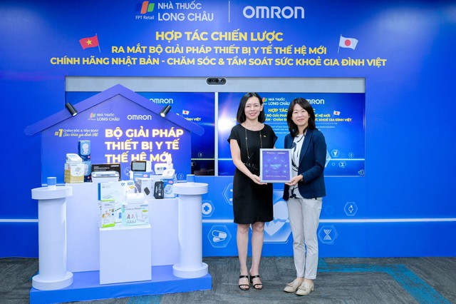 Long Châu và OMRON hợp tác toàn diện, nâng chuẩn chăm sóc sức khỏe gia đình Việt - Ảnh 3.
