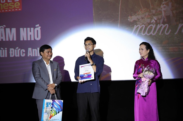'Mầm nhớ' thắng lớn tại cuộc thi phim ngắn Việt Nam - Vietnamese 2025- Ảnh 7.