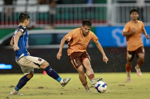 V-League: HAGL gặp lịch thi đấu si&ecirc;u kh&oacute;, cần 'ph&eacute;p m&agrave;u' để tho&aacute;t đ&aacute;y bảng - Ảnh 2.