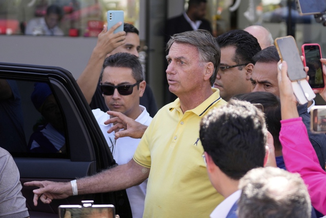 Cựu Tổng thống Brazil Jair Bolsonaro tính xin tị nạn chính trị tại Argentina - Ảnh 2. Cựu Tổng thống Brazil Jair Bolsonaro tính xin tị nạn chính trị tại Argentina - Ảnh 2.