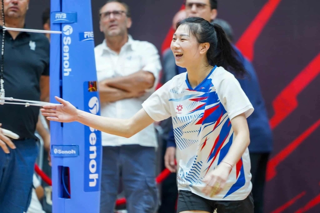 Thanh Th&uacute;y l&agrave;m... phi&ecirc;n dịch, đội tuyển b&oacute;ng chuyền nữ Việt Nam tập luyện hăng say- Ảnh 4.