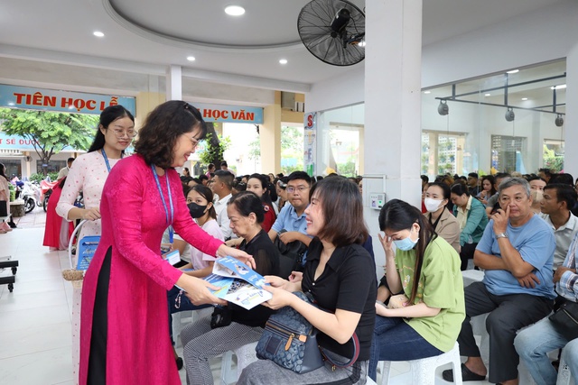 Cô hiệu trưởng gửi thư cảm ơn phụ huynh lớp 1 trong ngày tựu trường - Ảnh 2.