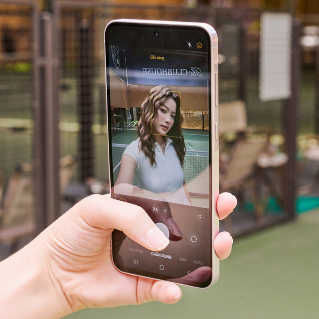 Cuộc chơi AI thay đổi: Galaxy A56 5G mang AI xuống tầm giá 10 triệu đồng - Ảnh 1.