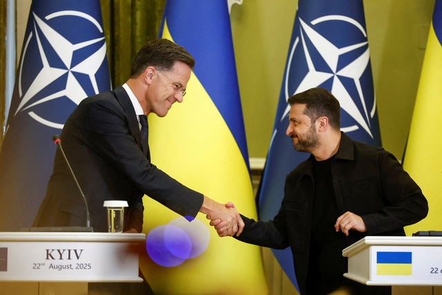 Chiến sự Ukraine ngày 1.276: Kyiv tấn công đường ống dầu Nga, ông Trump nổi giận - Ảnh 2.