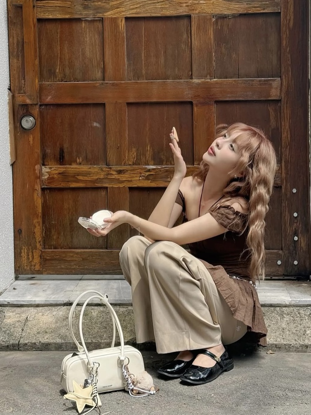 Màu be tối giản cho phong cách thanh lịch hằng ngày- Ảnh 6. Màu be tối giản cho phong cách thanh lịch hằng ngày- Ảnh 6.