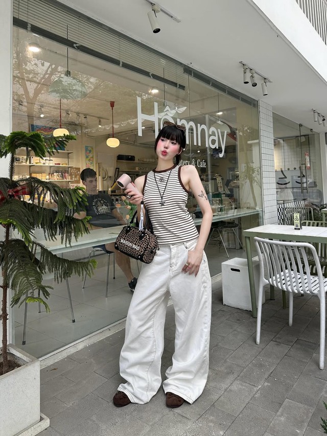 4 cách biến hóa với áo len tăm cho nàng thêm rạng ngời- Ảnh 6.