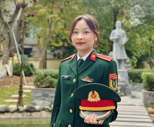 Với một số trường quân đội, thí sinh nữ đạt 30 điểm mới đỗ đại học- Ảnh 1.