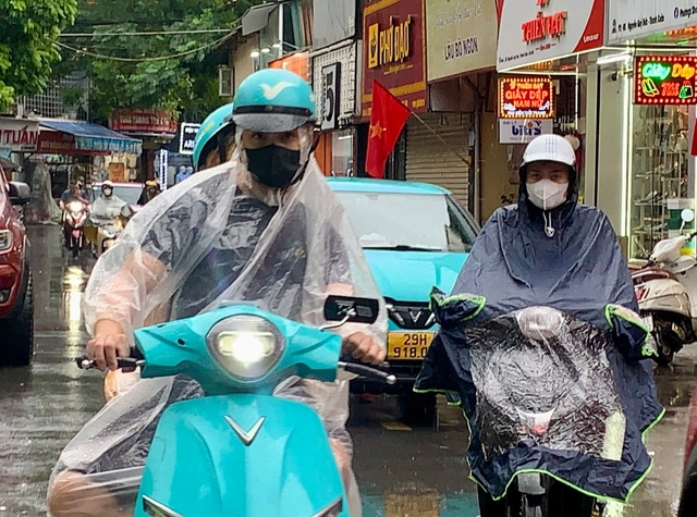 Biển Đông sẽ có áp thấp nhiệt đới, mưa lớn khắp Bắc bộ, Thanh Hóa - Huế- Ảnh 1.