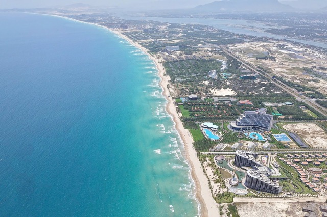 Kh&aacute;nh H&ograve;a: Bứt ph&aacute; kinh tế biển sau hợp nhất - Ảnh 1.