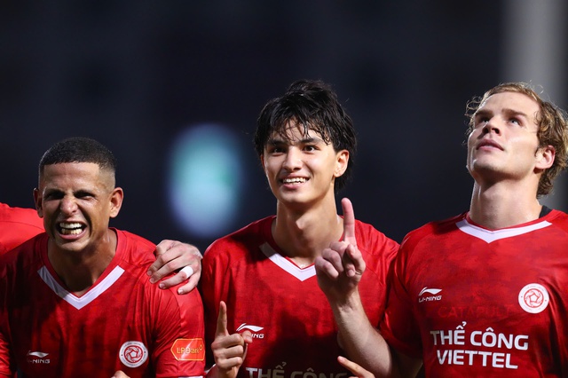 HLV Popov tiếc nuối vì học trò phung phí cơ hội, HLV Lê Huỳnh Đức ‘thua do thể lực'- Ảnh 2.