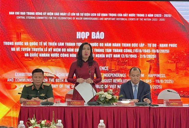 Thứ trưởng Bộ Ngoại giao Lê Thị Thu Hằng chia sẻ thông tin tại buổi họp báo. ẢNH: THU HẰNG Thứ trưởng Bộ Ngoại giao Lê Thị Thu Hằng chia sẻ thông tin tại buổi họp báo. ẢNH: THU HẰNG