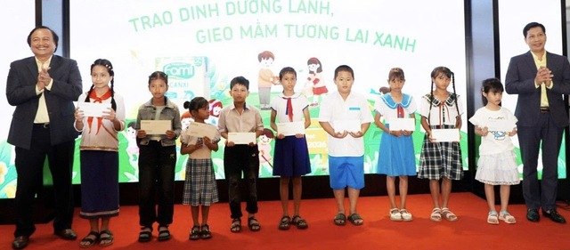 Chương trình sữa đậu nành tại Quảng Ngãi hỗ trợ học sinh tiểu học - Ảnh 2.