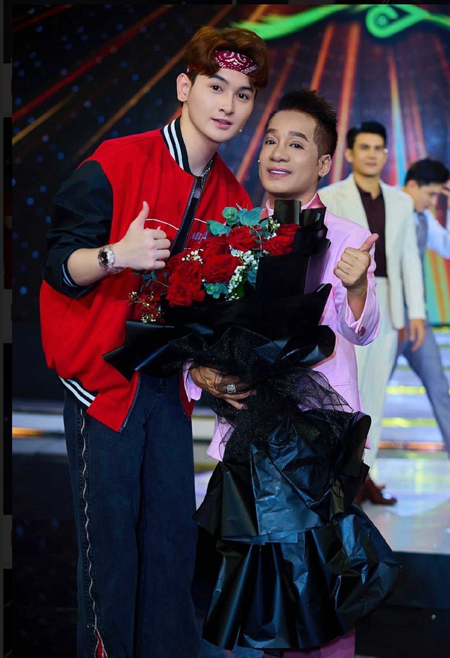 Con trai nu&ocirc;i Minh Nh&iacute; trở th&agrave;nh 'tổng t&agrave;i' - Ảnh 2.