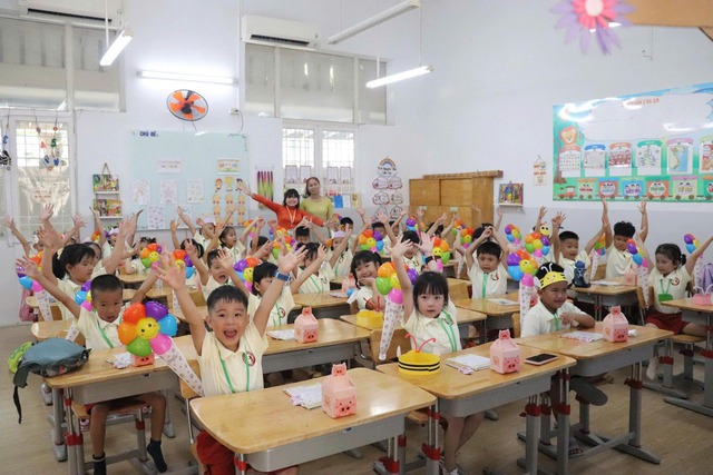 Năm học mới, TP.HCM đưa các yêu cầu cho lễ khai giảng, thu chi, chương trình học - Ảnh 2.