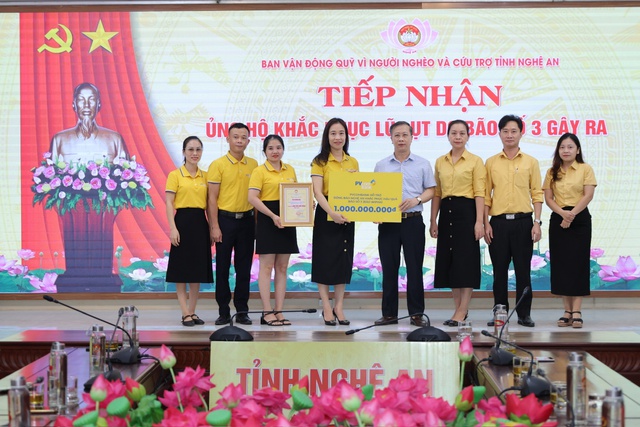 PVcomBank hỗ trợ nhân dân Nghệ An 1 tỉ đồng khắc phục hậu quả bão số 3- Ảnh 1.