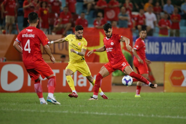 Bảng xếp hạng V-League mới nhất: Thể Công Viettel vụt lên tốp 1, đội của Tiến Linh đứng đâu?- Ảnh 1.