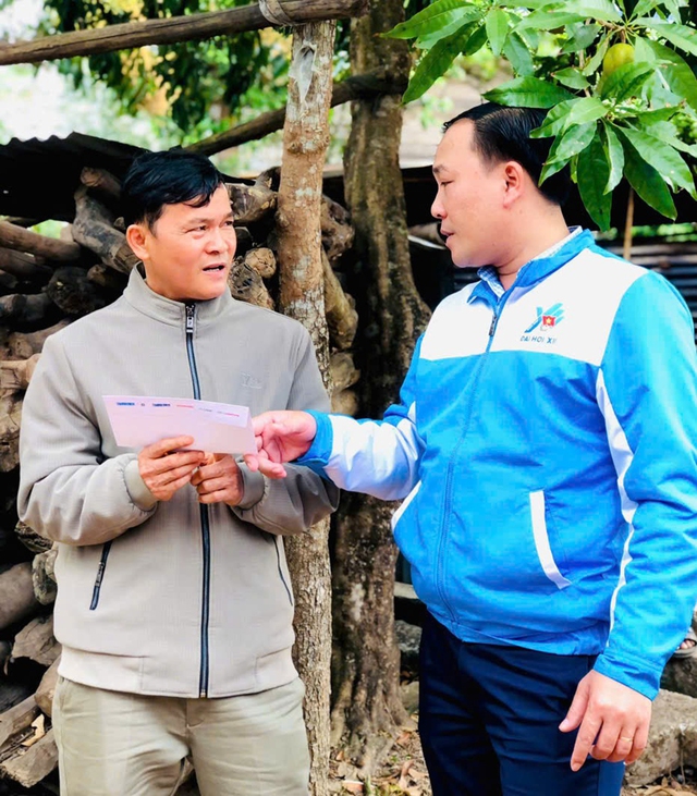 Chung dòng máu Lạc Hồng và hành trình xóa nhà tạm vùng cao Quảng Trị - Ảnh 1. Chung dòng máu Lạc Hồng và hành trình xóa nhà tạm vùng cao Quảng Trị - Ảnh 1.